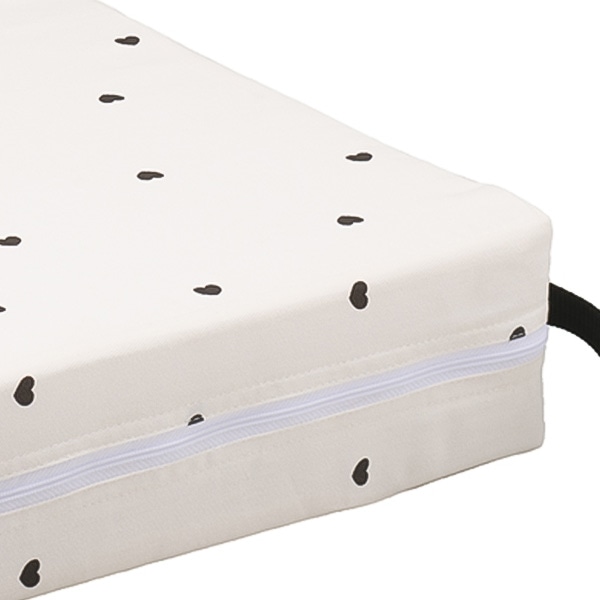 高さ調整クッション（ハートブラック）