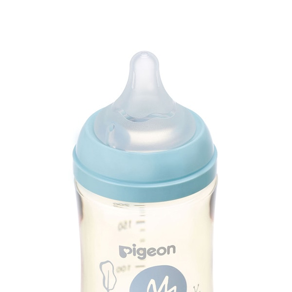 Pigeon）母乳実感 プラスチック製哺乳びん 240ml（FLOWER）