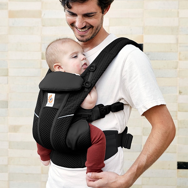 エルゴベビー）オムニブリーズ（ブラック）（0ヶ月～48ヶ月頃まで）